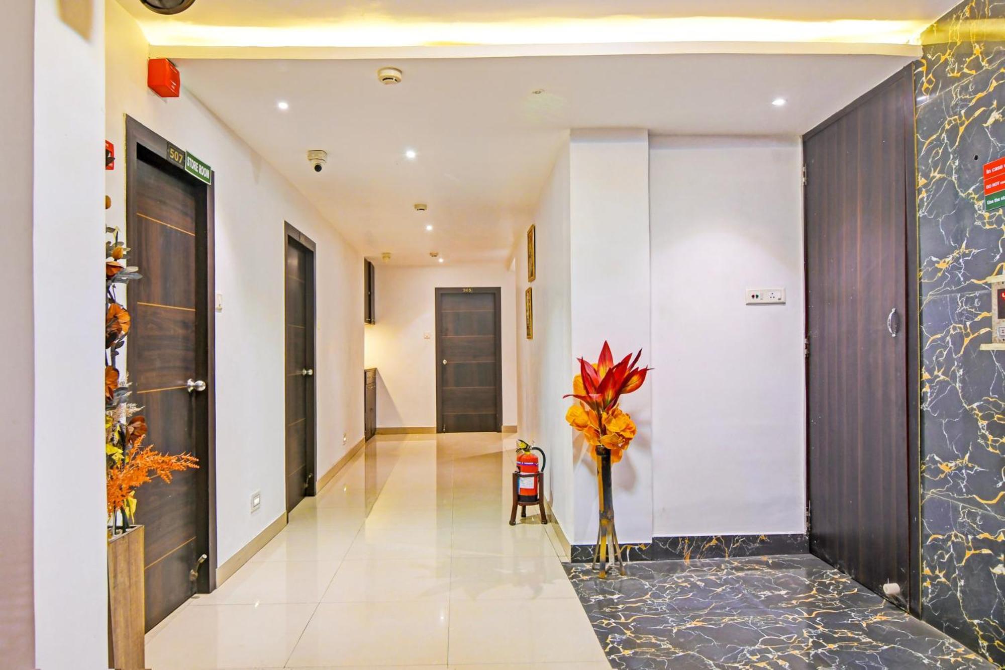 Super Hotel O Baguiati Nagarbazar Exterior photo